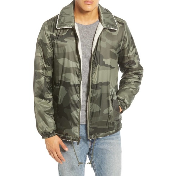UGG Other - Men’s UGG Green Camo Fleece Waterproof Jacket